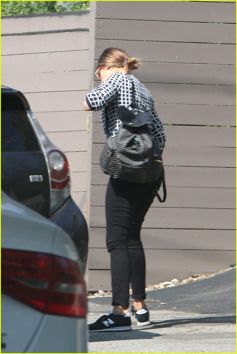 Full Sized Photo Of Debby Ryan Returns Home After Dui Arrest 03 Debby Ryan Apologizes For